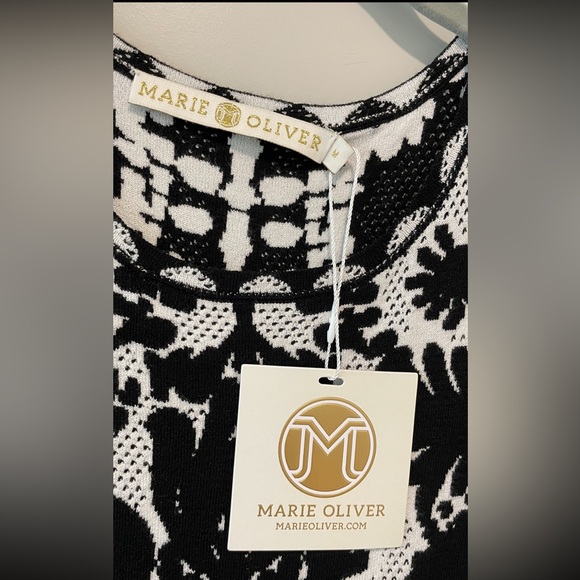 Marie Oliver Melba tank knit black white M new NWT perfect layering piece - Picture 6 of 6